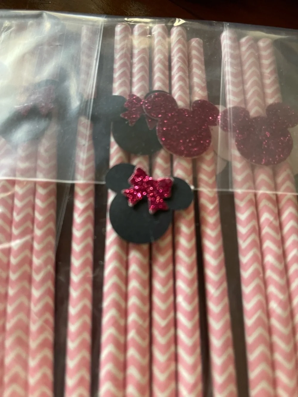 Pink 24 Chevron Party Straws with Black Minnie-Style Glitter Bows
